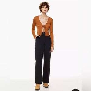 Aritzia Wilfred The Effortless Pant in Black